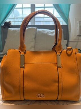 Jones New York Signature, Pebbled Leather Satchel in Orange EUC, Pristine